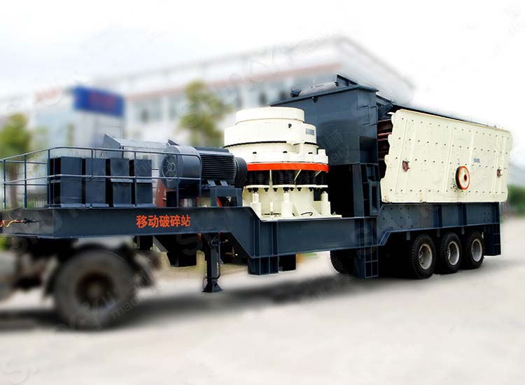山東青島生產(chǎn)現(xiàn)場(chǎng)移動(dòng)破碎站